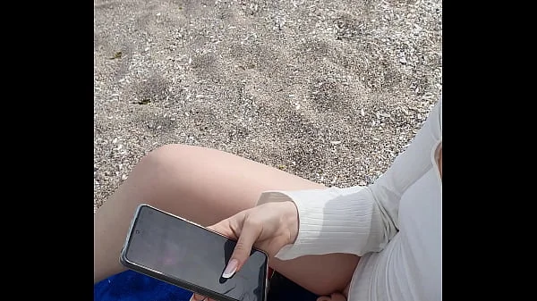 teen got catch at the beach playing with vibe toy for orgasm control